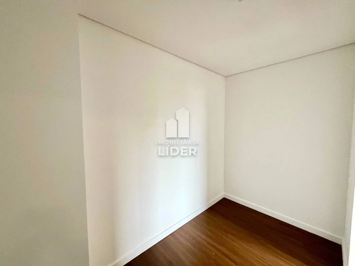 Apartamento de 2 suítes com varanda e 2 vagas — photo 17