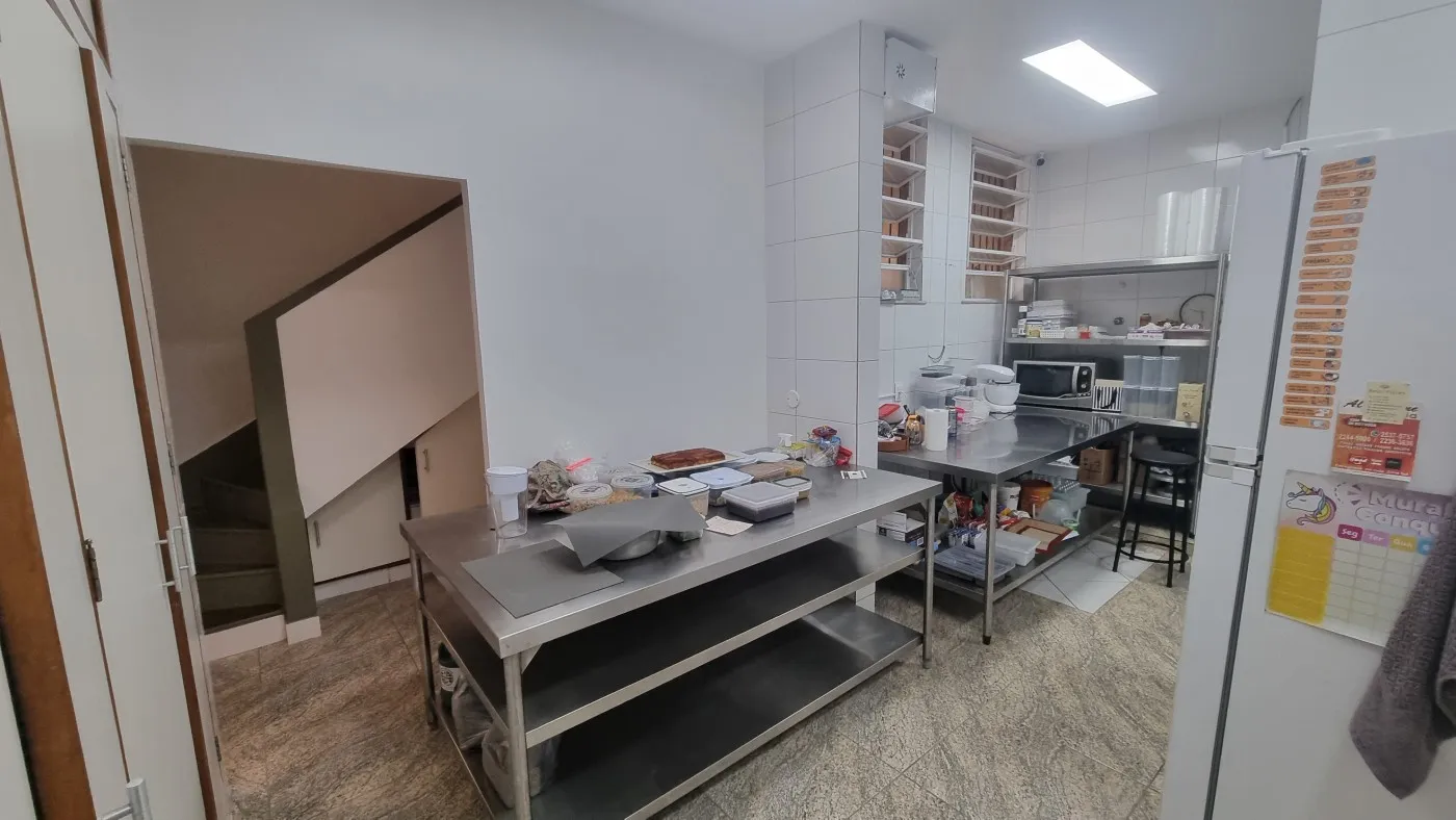 Furnished house with 5 bedrooms and a closed gas kitchen — photo 33
