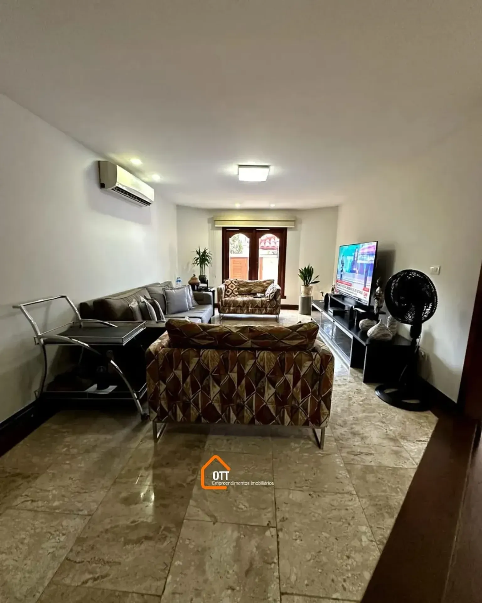 Casa com varanda e churrasqueira 5 quartos e 5 banheiros — photo 19