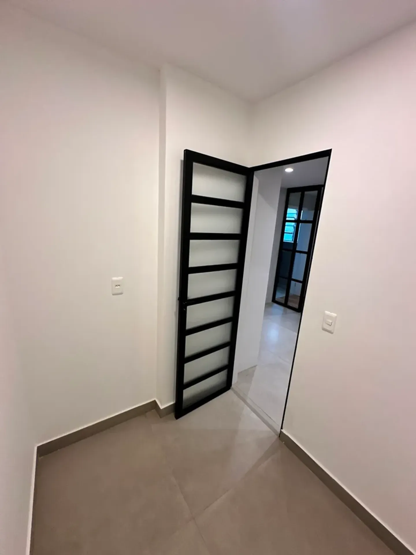75 m² apartment with 2 bedrooms and 2 bathrooms — photo 23