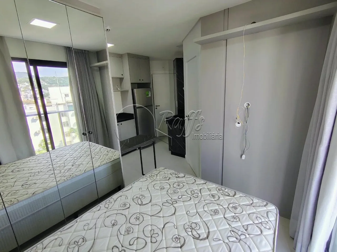 Мебльована квартира з 1 спальнею, балкон 25 м² — photo 25
