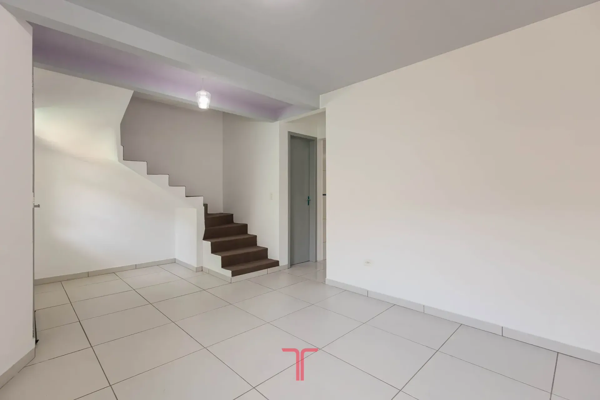 Незамебльований будинок з 3 спальнями та закритою кухнею — photo 15