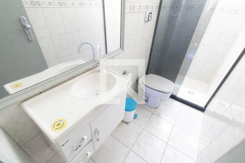 Wood or laminate floors in a 2-bedroom apartment, 50 m² — photo 4
