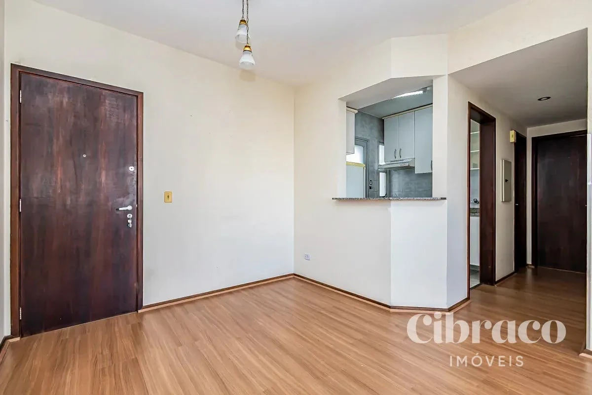2-bedroom apartment with a home office in Curitiba — photo 8