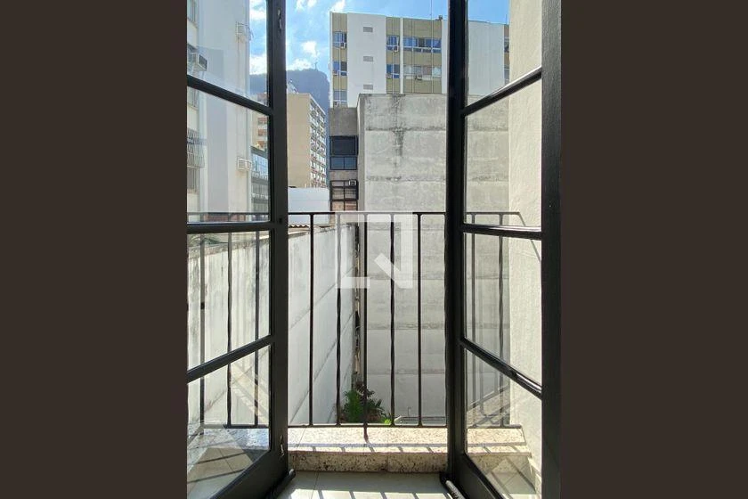 Квартира 48 м² з пральною машиною та робочим місцем — photo 12