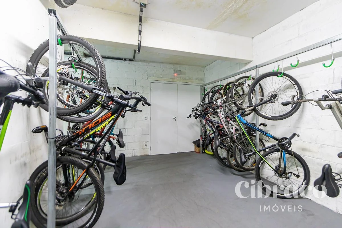Apartamento de 2 quartos com varanda envidraçada — photo 22