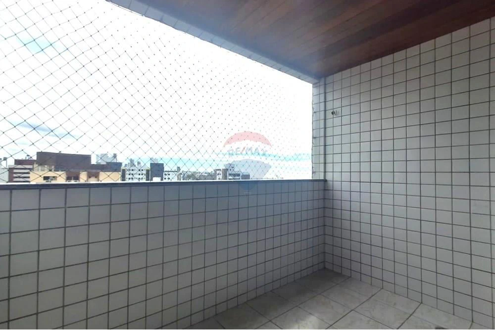 Private pool in a 3-bedroom apartment, 96 m² — photo 12