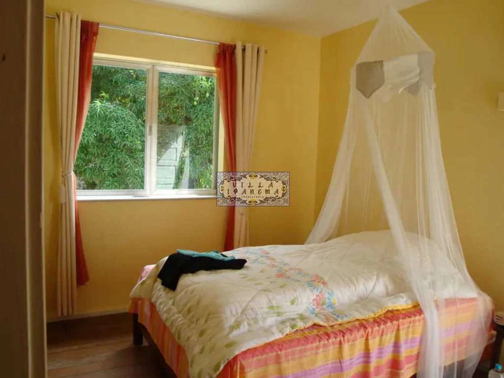 Casa com 4 quartos e 6 banheiros com piscina e churrasqueira — photo 12