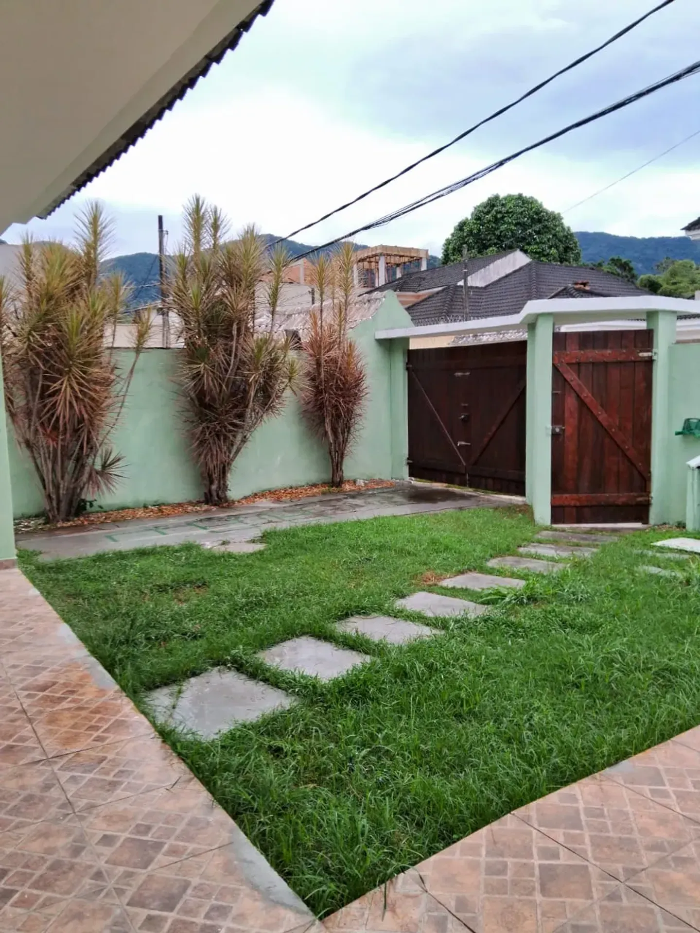 House, 250 m², with a walk-in closet — photo 11