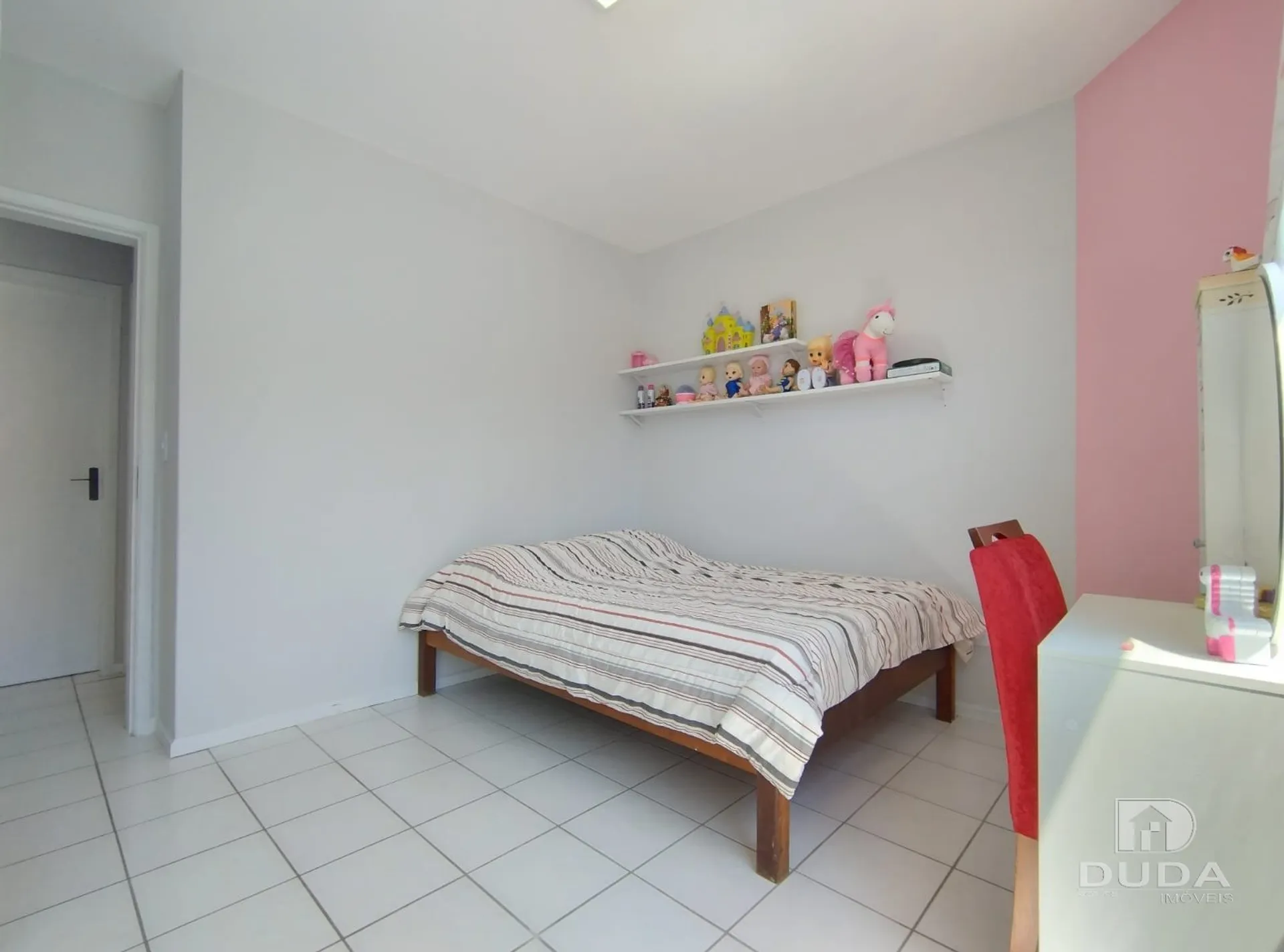 Apartamento amueblado de 2 dormitorios con plaza — photo 5