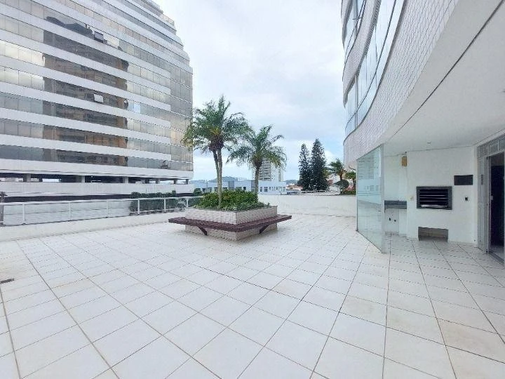 2-bedroom apartment with a home office in Florianópolis — photo 29