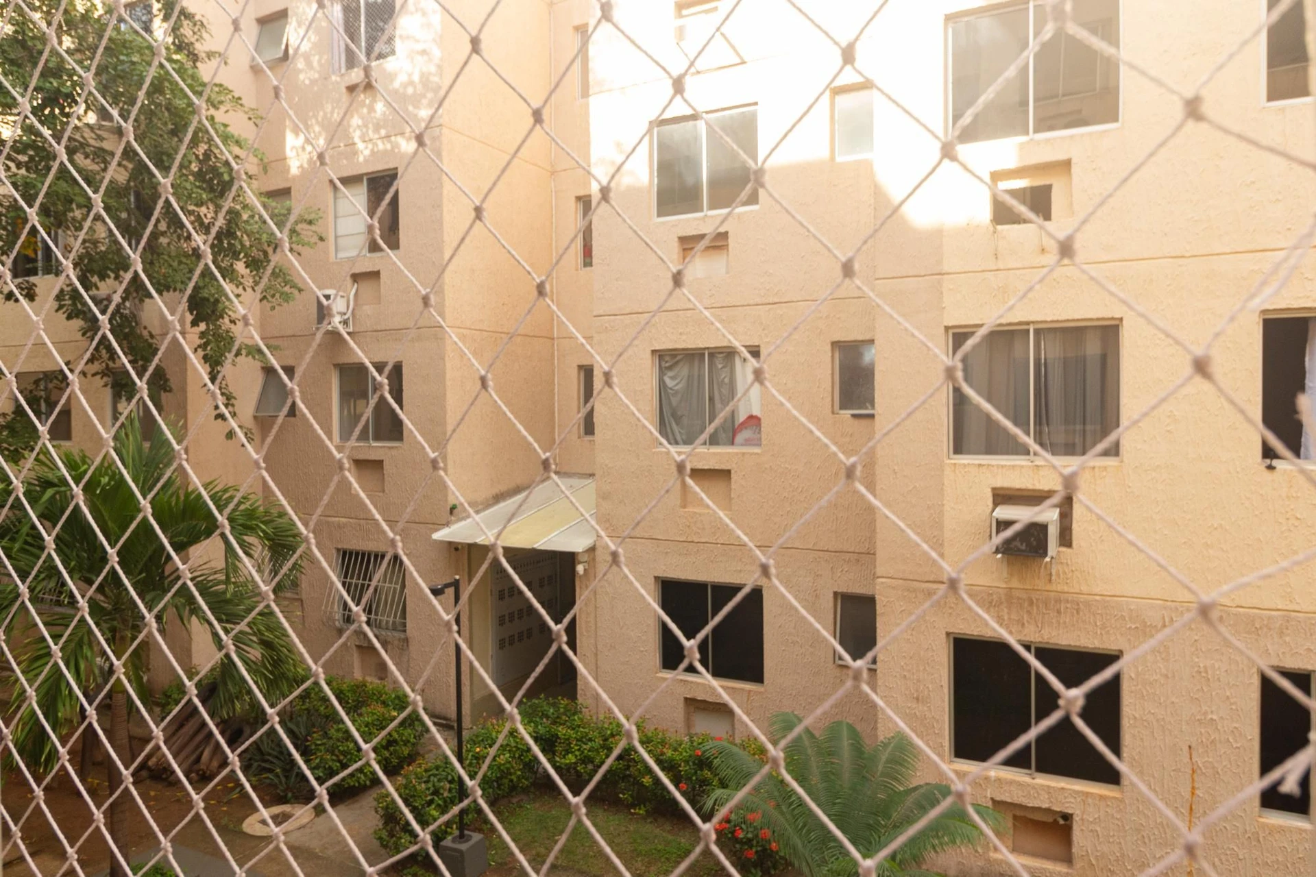 Unfurnished 2-bedroom apartment with 1 parking space — photo 4