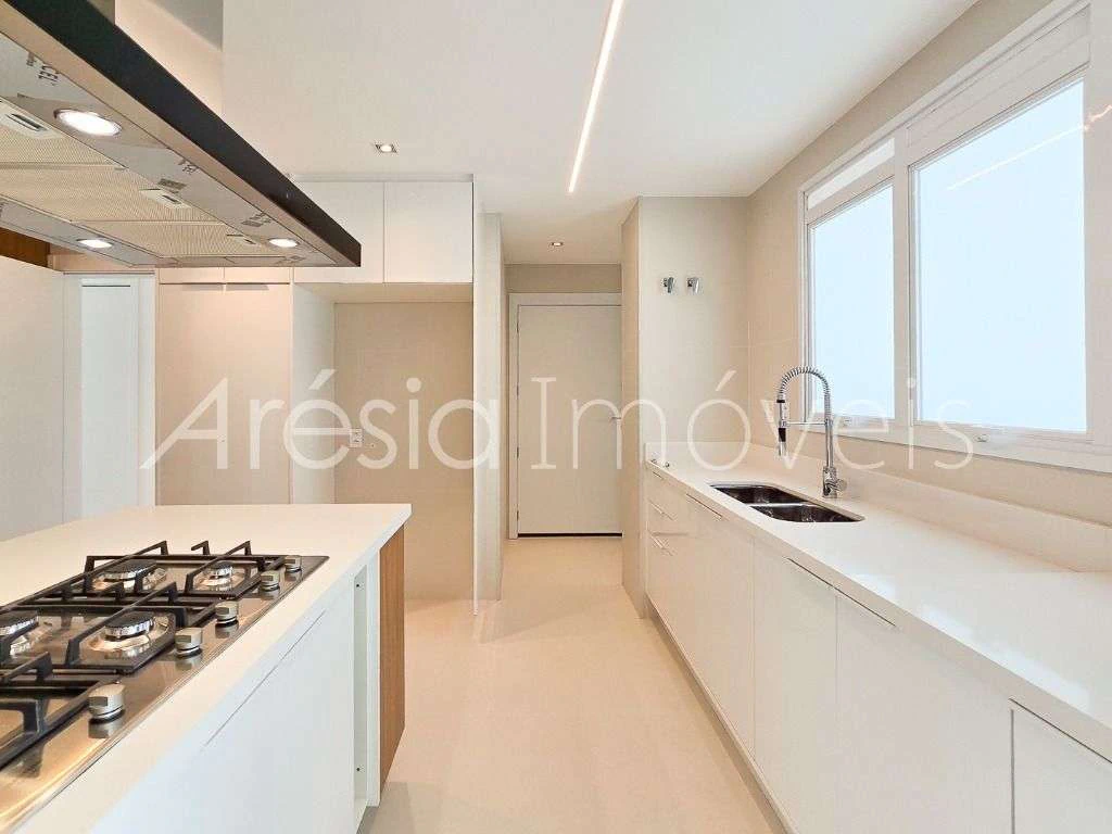 Apartamento de 267 m² com 3 suítes e piscina privativa — photo 29
