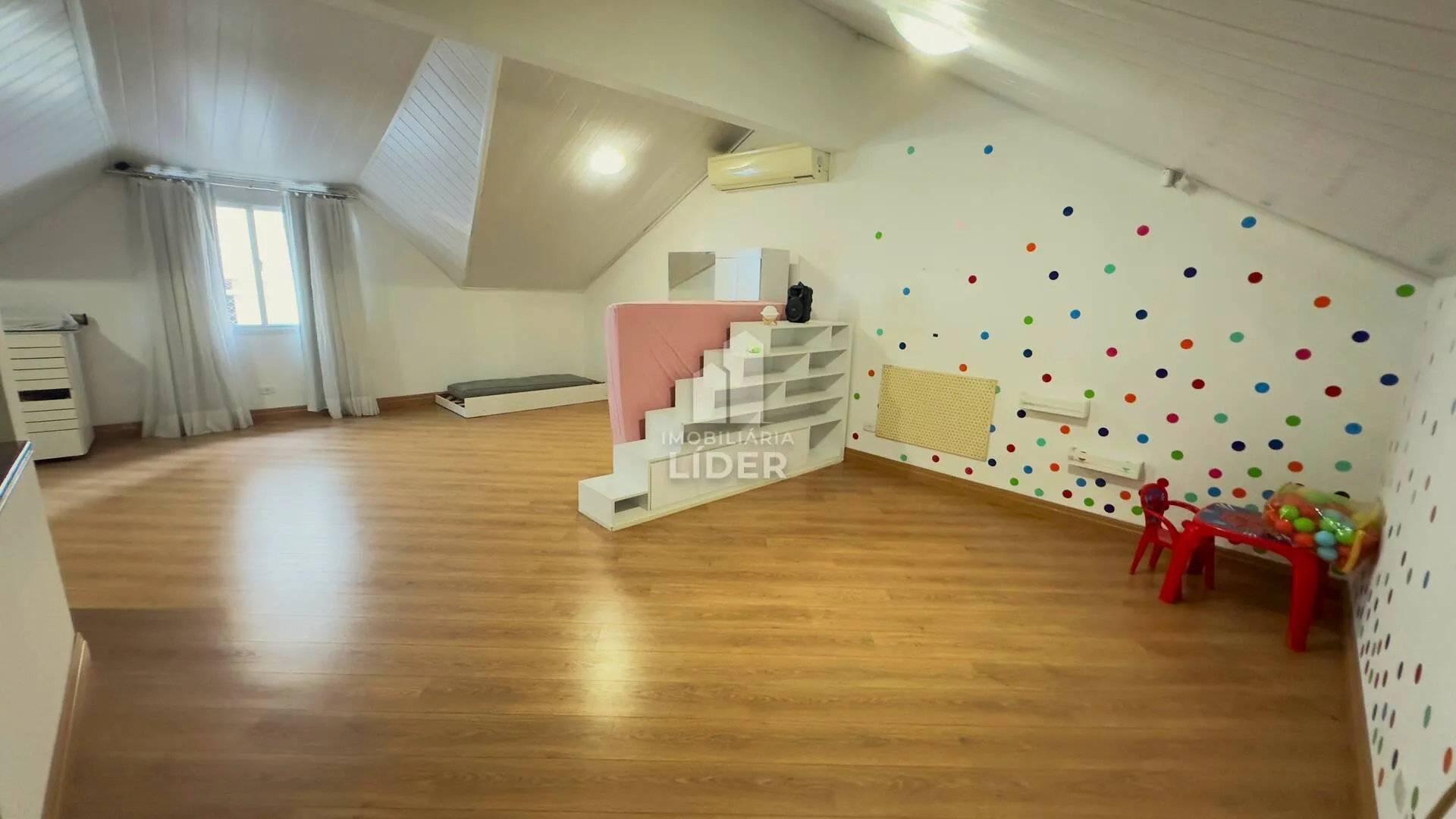 3-bedroom house with a home office in Curitiba — photo 16