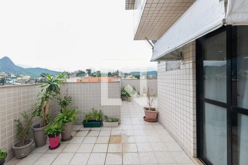 4-bedroom apartment with a mountain view — photo 50