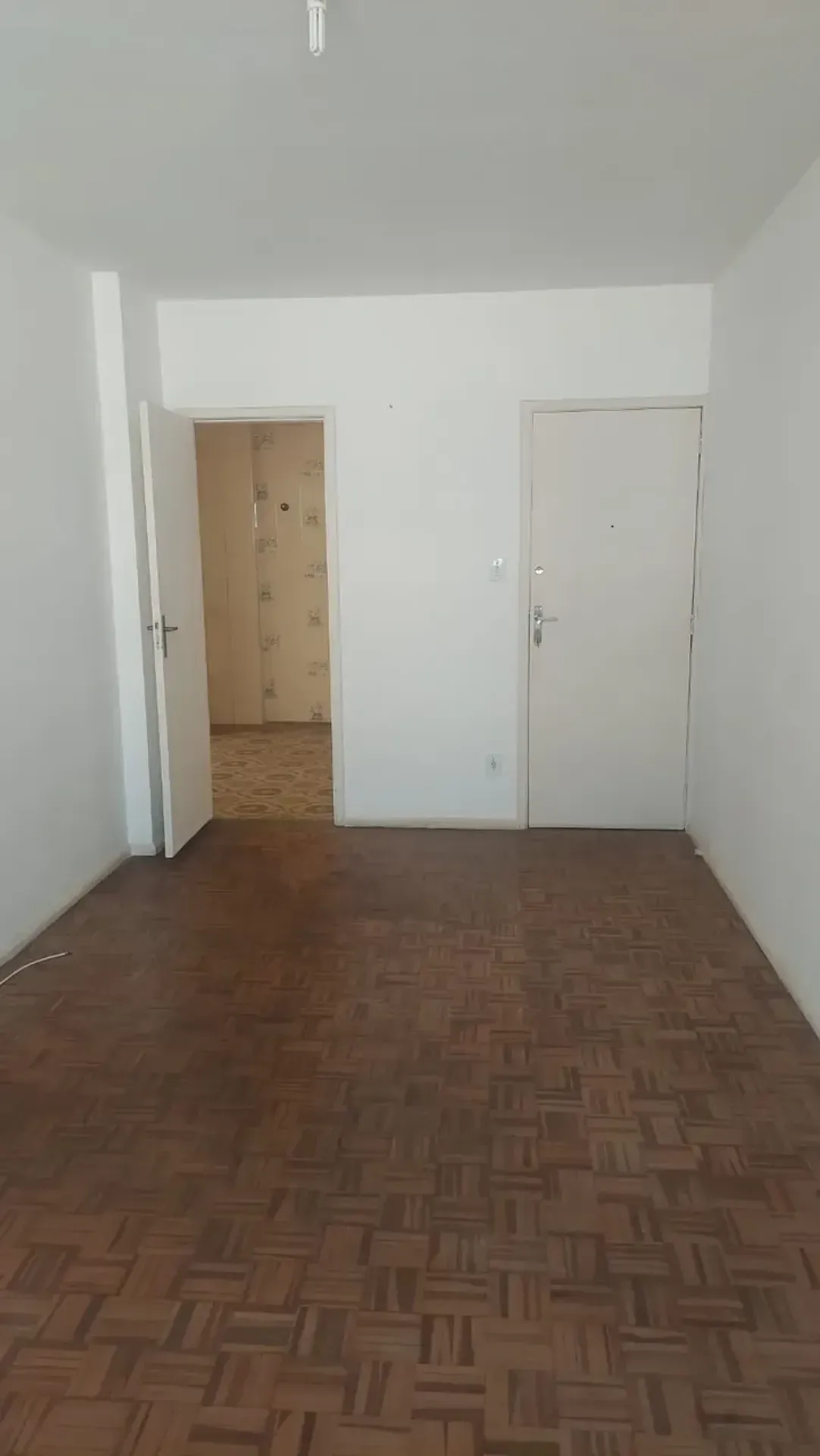 Unfurnished 2-bedroom apartment with 70 m² — photo 10