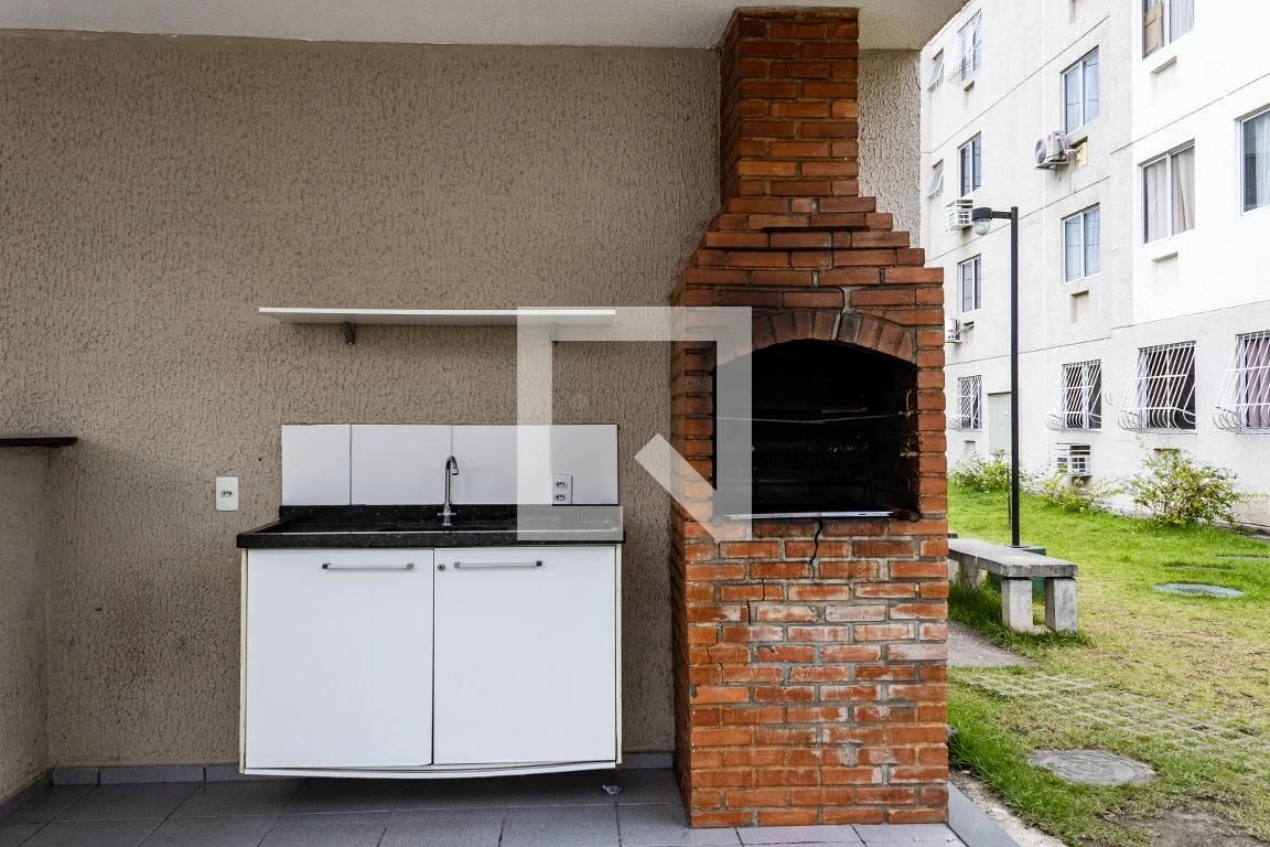 Apartamento com 2 quartos e área de lavanderia — photo 45