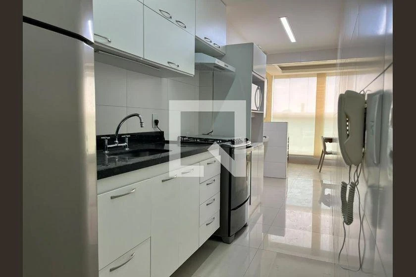 Furnished apartment, 148 m², with a glass-enclosed balcony — photo 7