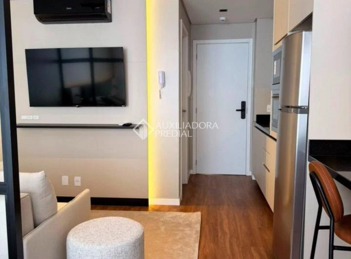 Studio mobiliado de 30 m² com cozinha integrada — photo 8