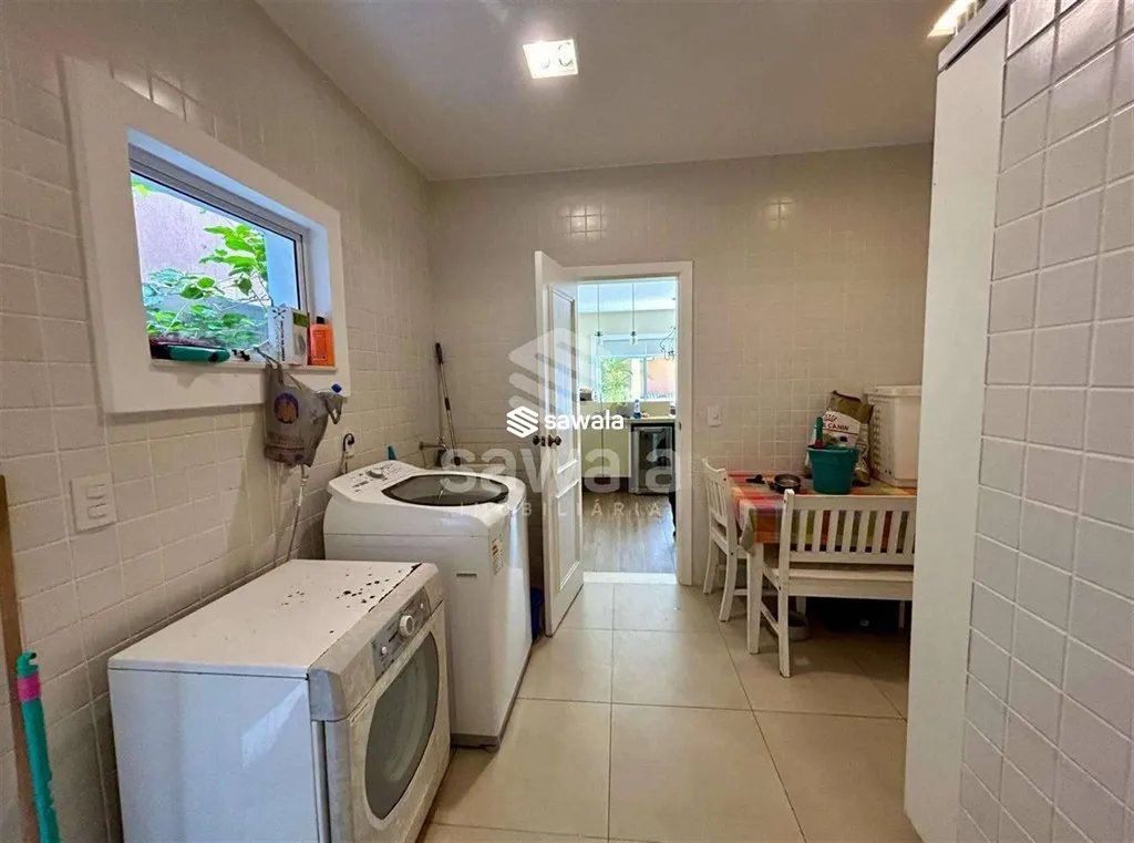 Furnished house with 600 m², 3 bedrooms and 5 baths — photo 31