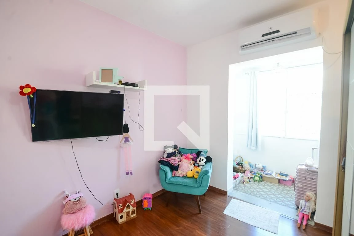 Furnished house with 4 bedrooms and 3 bathrooms — photo 3