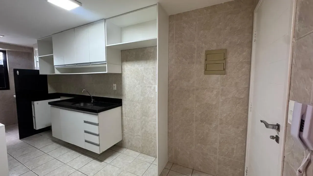 3-bedroom apartment with balcony and 2 parking spaces — photo 19