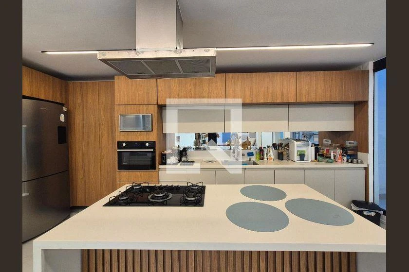 Будинок на 4 спальні з 270 м² і кухнею відкритого плану — photo 43