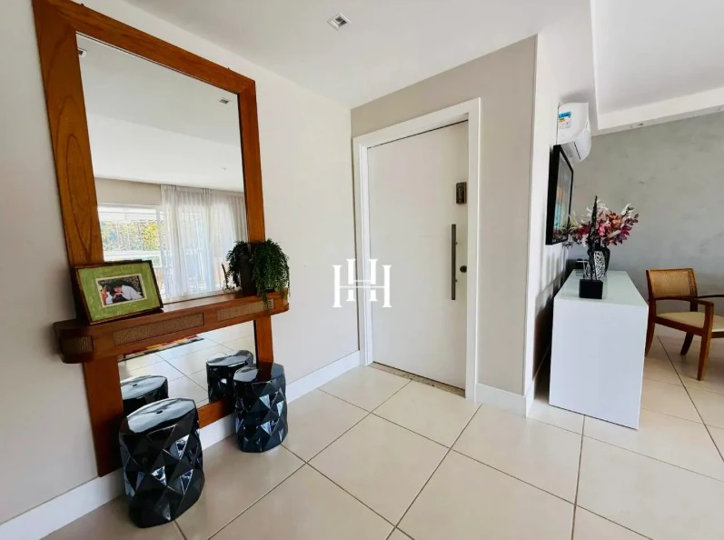 4 en-suite apartment with 227 m² and a balcony — photo 17