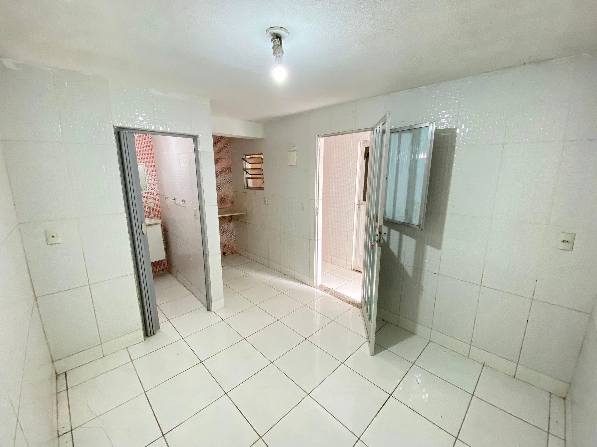 Casa sin amueblar con 1 dormitorio y 1 plaza de aparcamiento — photo 9