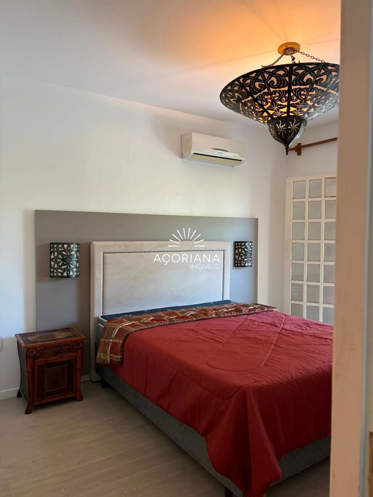 Furnished 600 m² house with 5 bedrooms and an integrated kitchen — photo 5