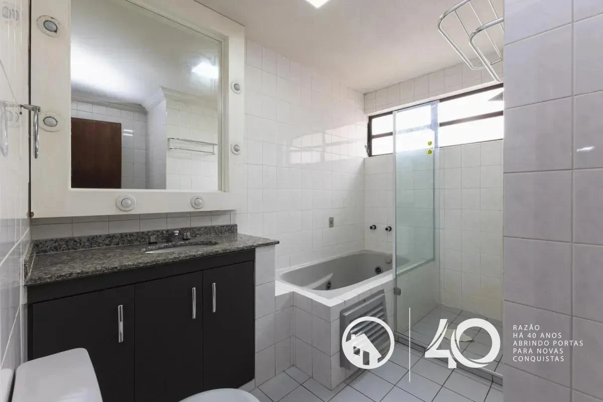Apartment, 148 m², with a glass-enclosed balcony — photo 4
