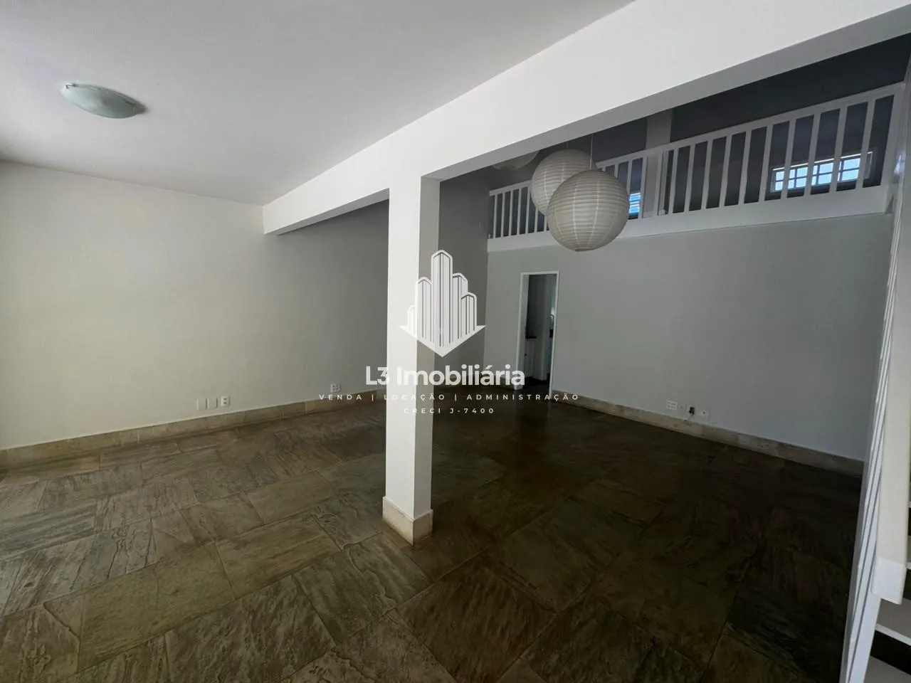 Rental house with 4 bedrooms and 3 bathrooms — photo 4