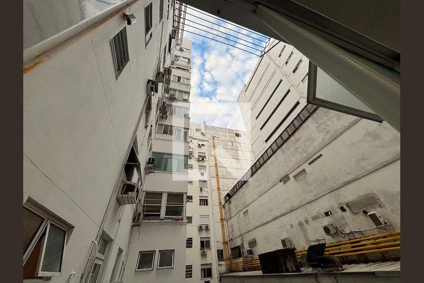 Furnished 85 m² apartment with 1 bedroom and 2 bathrooms — photo 35