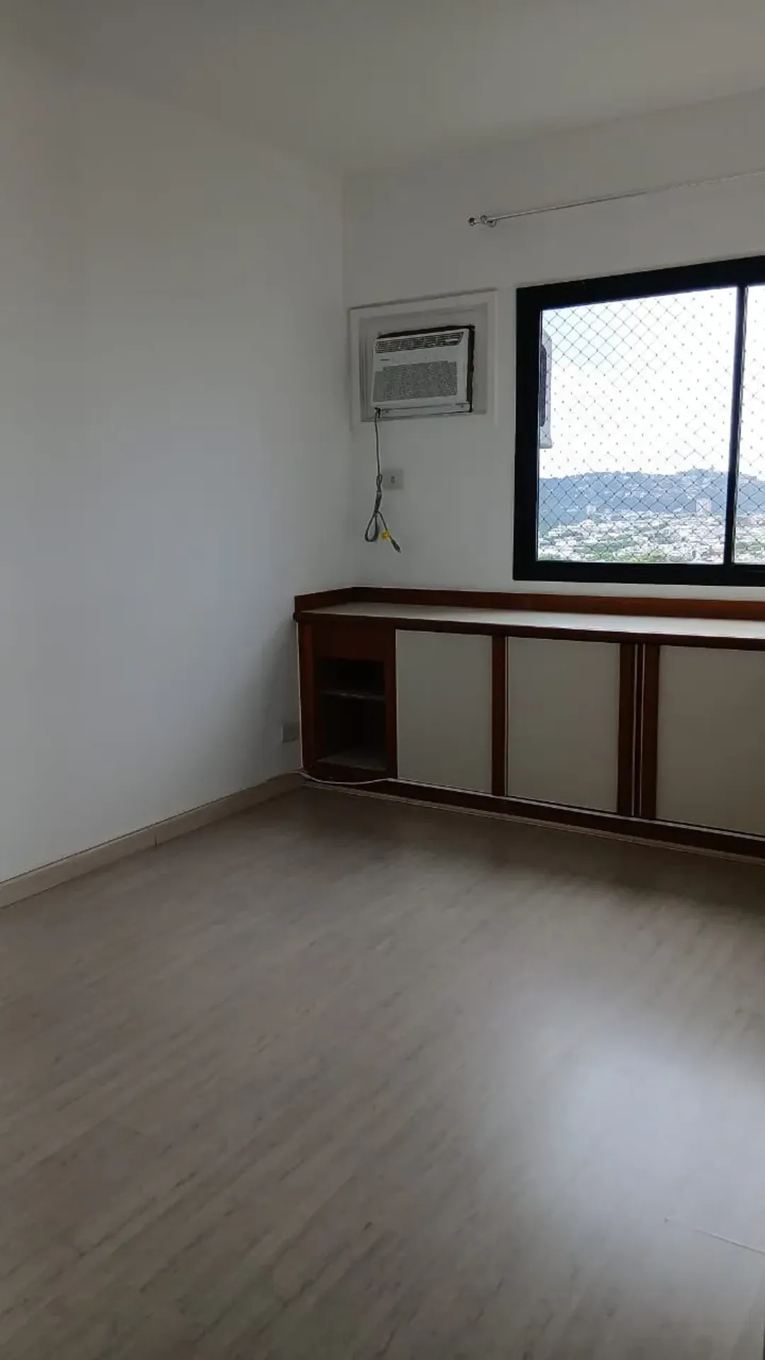Вид на воду та 3 спальні: квартира 105 м² — photo 5