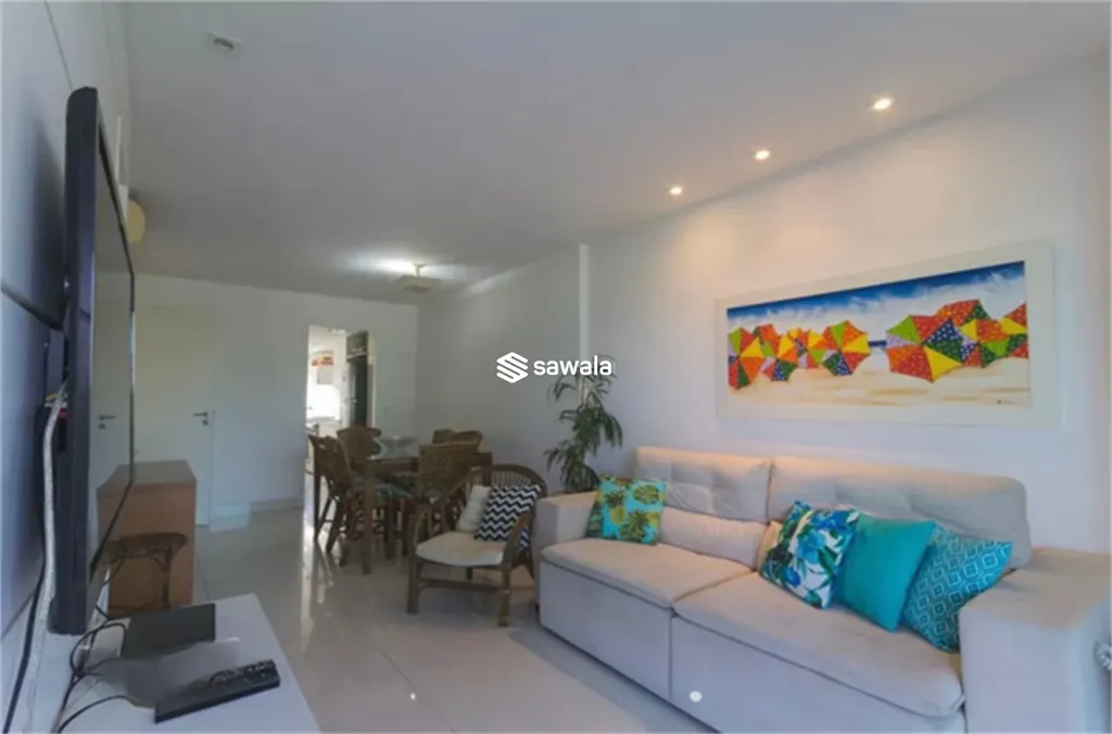 Apartment with 2 bedrooms and enclosed glass balcony — photo 13