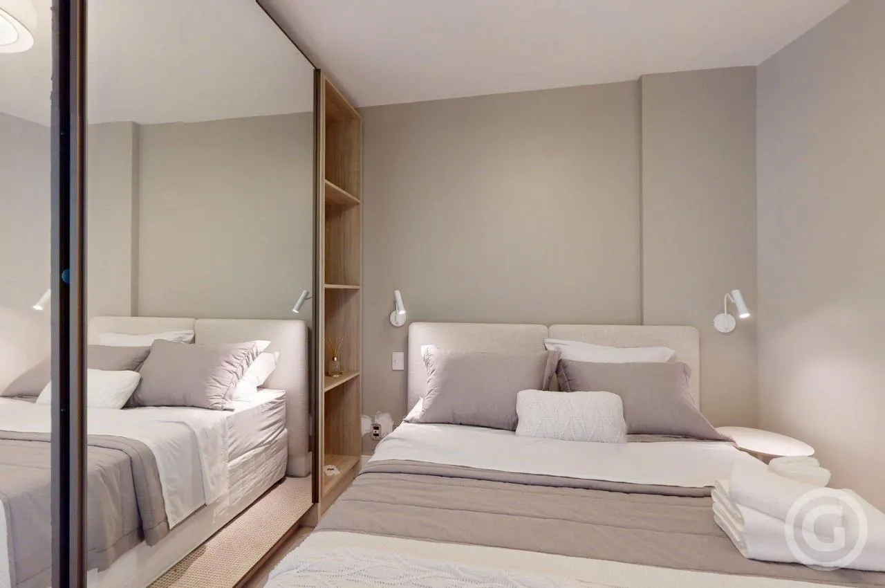 Home office in a one-bedroom apartment, 115 m² — photo 4