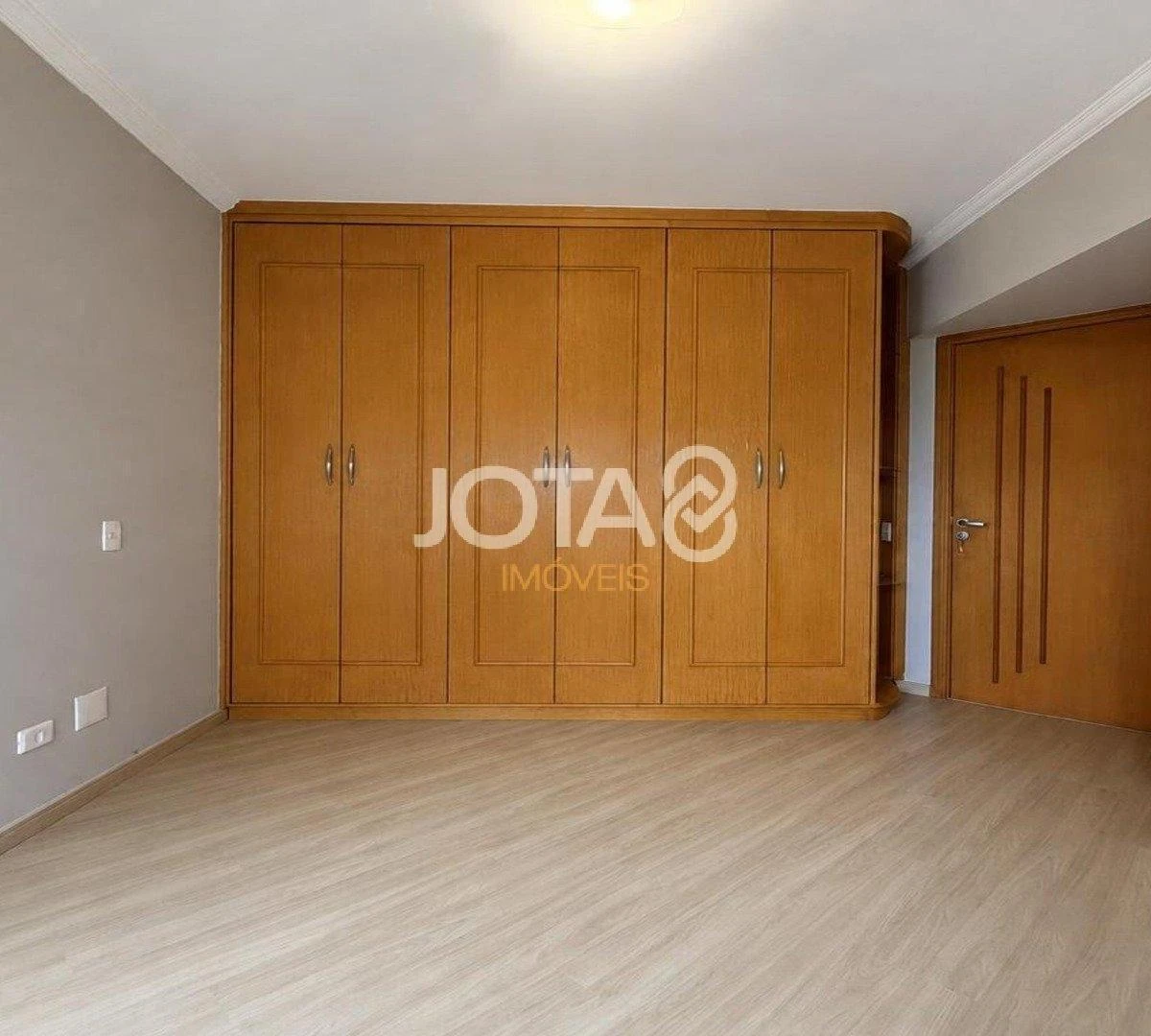 Departamento de 4 dormitorios con bañera — photo 12