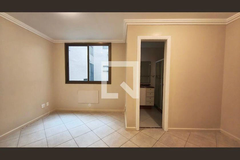Apartamento com 3 suítes, varanda e 193 m² — photo 2