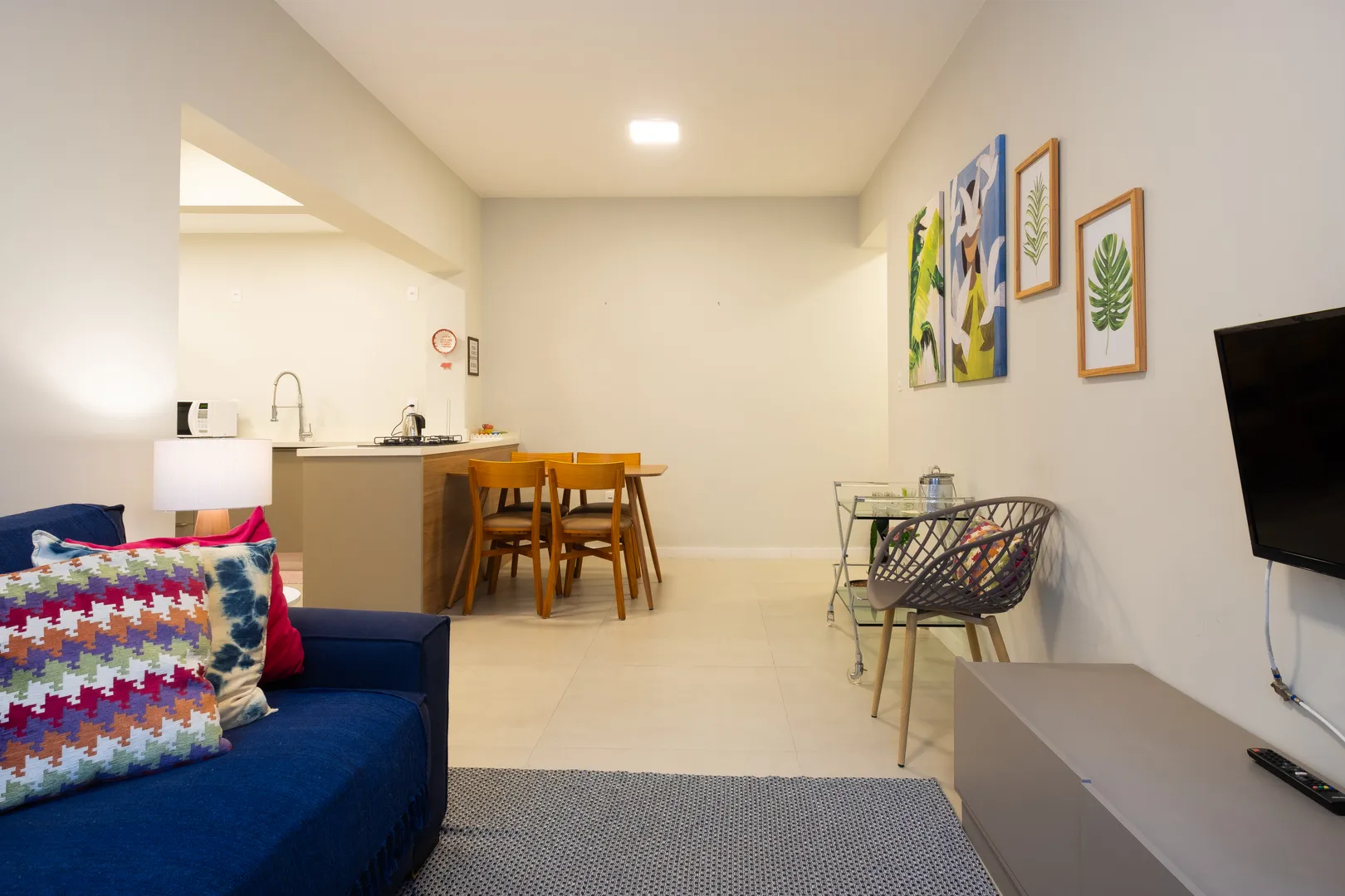 Furnished 55 m² apartment with open-plan gas kitchen — photo 13