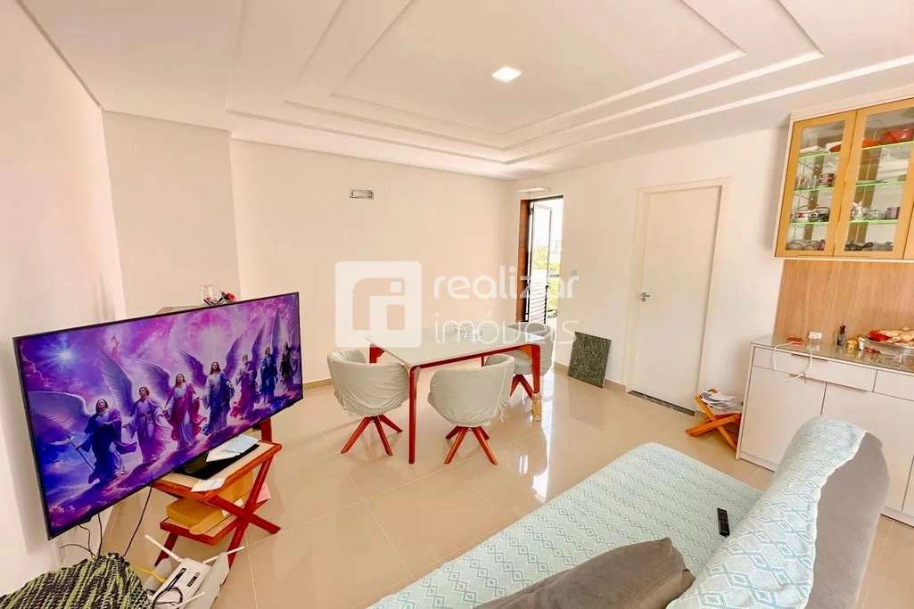 300 m² duplex apartment with 2 suites — photo 4