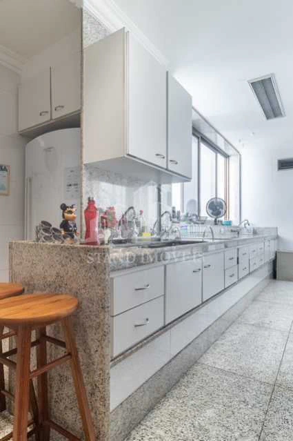 Furnished apartment, 300 m², with a water view — photo 22