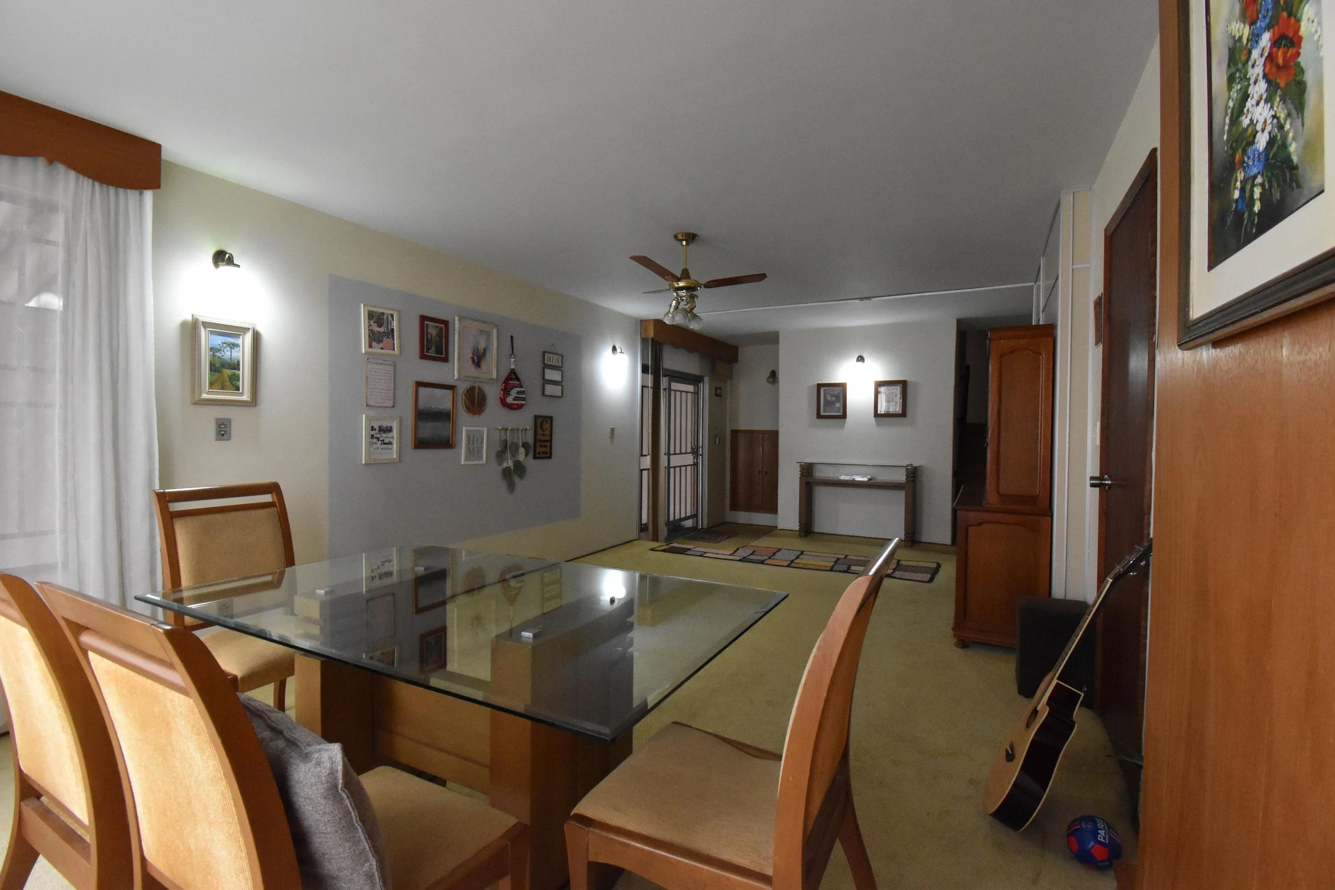 6-bedroom house with a garden — photo 17