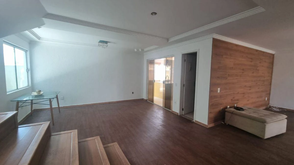 360 m² house with 4 en-suite bedrooms and 3 parking — photo 16
