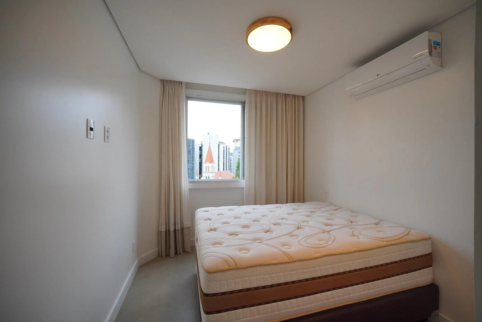 2-bedroom apartment with a washing machine in Florianópolis — photo 8
