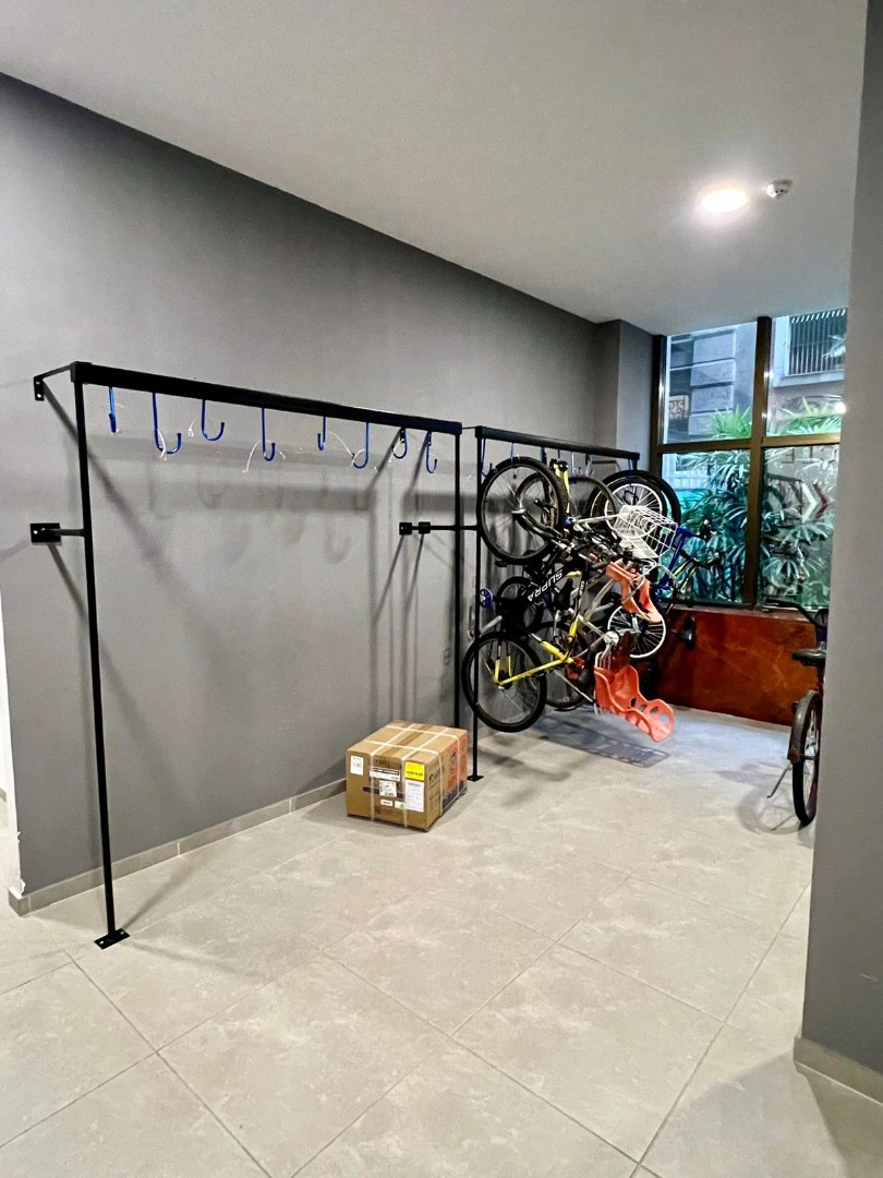 Furnished 30 m² studio with 1 bedroom and electric stove — photo 10