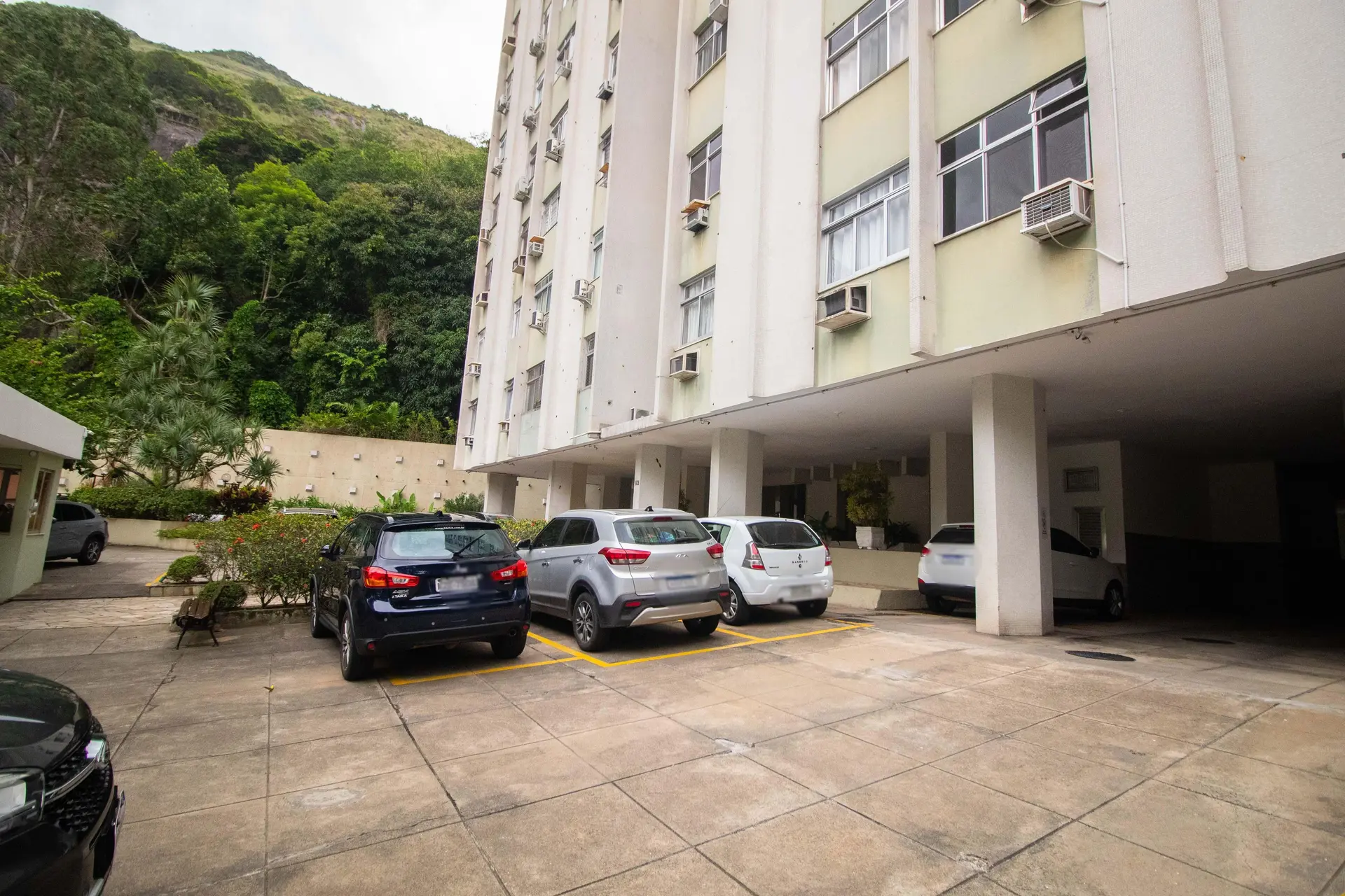 3-bedroom apartment with a water view in Rio de Janeiro — photo 6