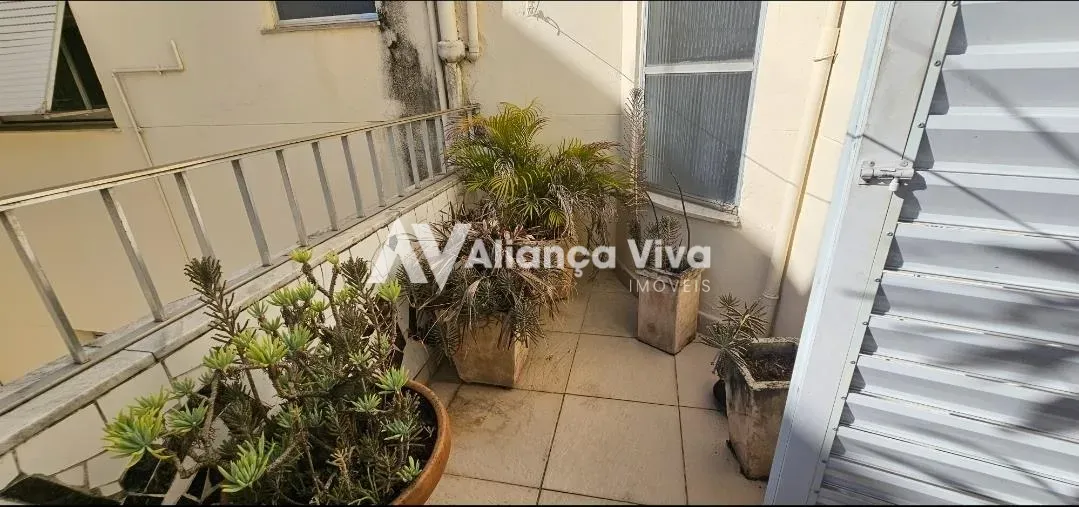 Apartamento mobiliado com 5 quartos e cozinha com fogão a gás — photo 34