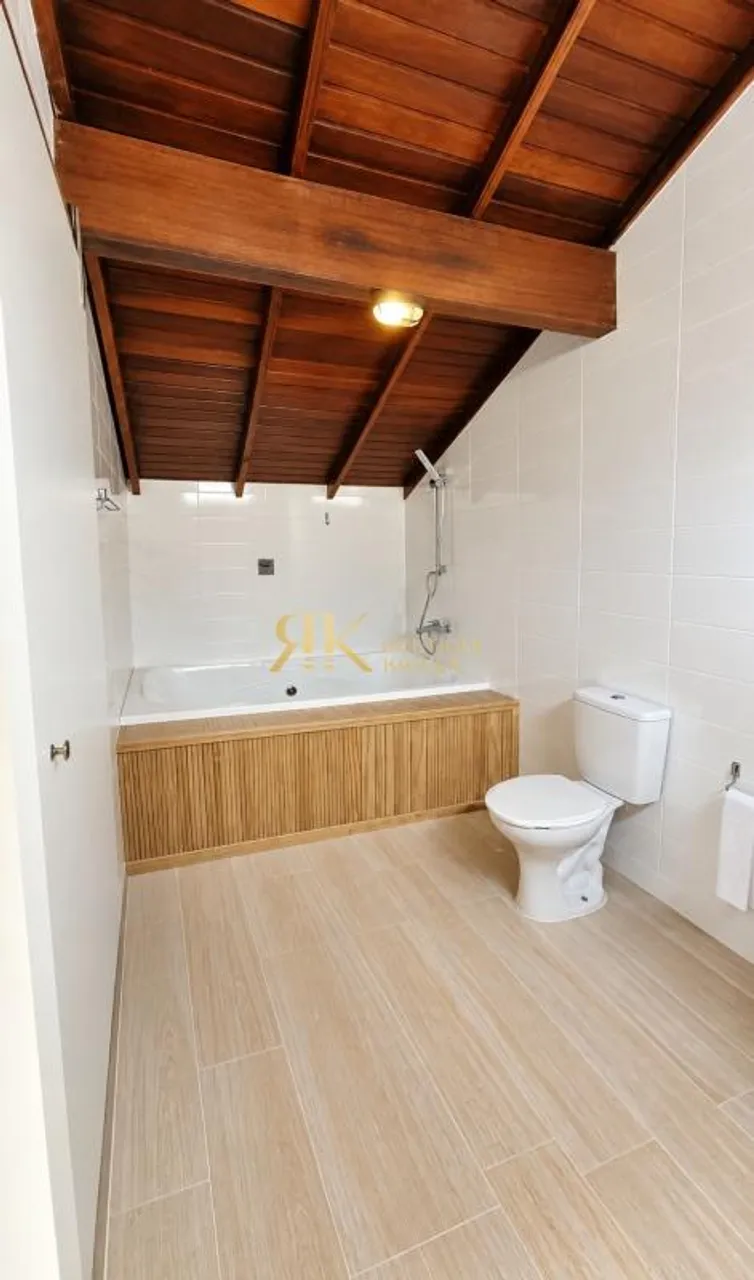 2-bedroom apartment with floor-to-ceiling windows — photo 16