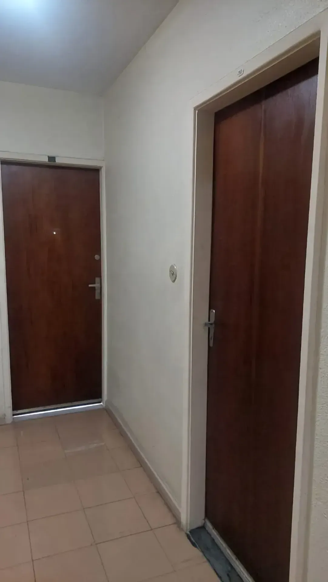 Unfurnished 2-bedroom apartment with 70 m² — photo 21