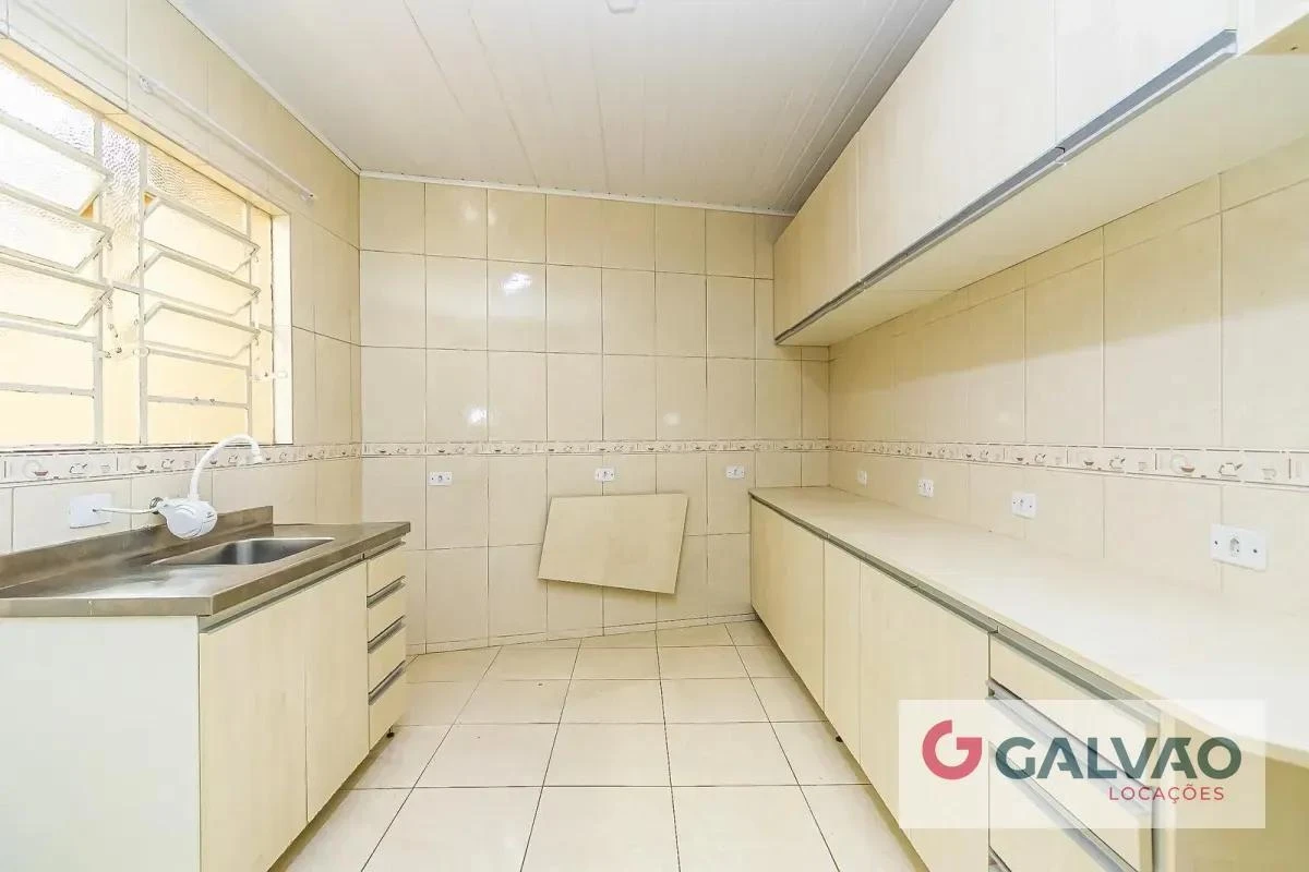 House with a separate kitchen and 5 bedrooms, 224 m² — photo 8